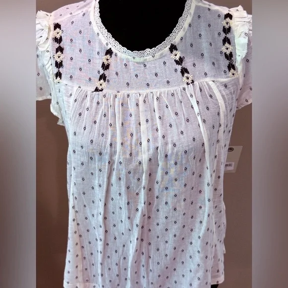 Nwt Women’s LUCKY BRAND novelty short sleeve peasant top- Size Small - Picture 5 of 8